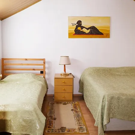 Step, With Balcony Apartment *